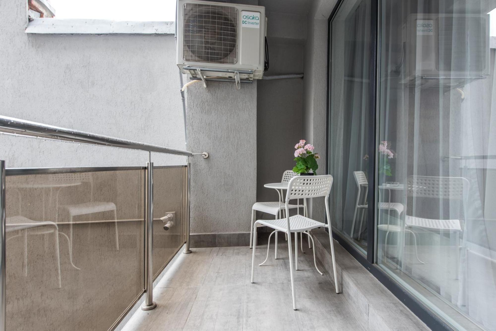 Bucharest Central Apartments - Shabbat Friendly ภายนอก รูปภาพ
